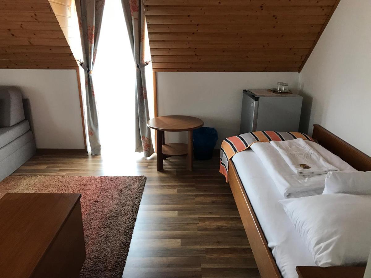 Zöldtető Panzió Balatonfüred Exterior foto