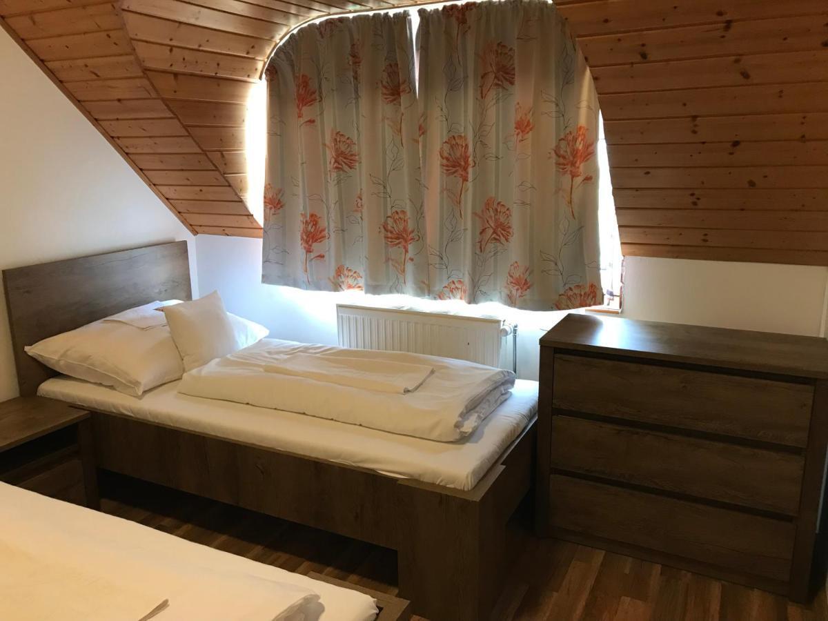 Zöldtető Panzió Balatonfüred Exterior foto